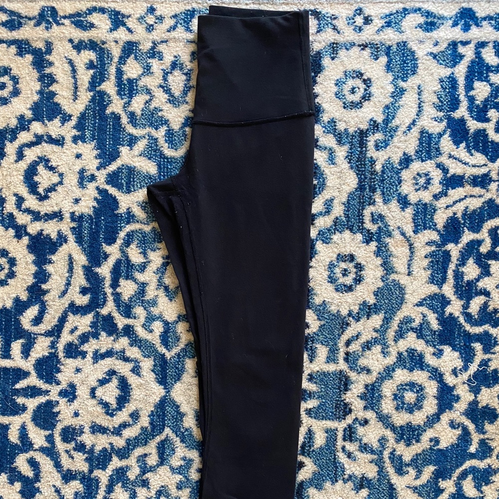 Lululemon Black 23’